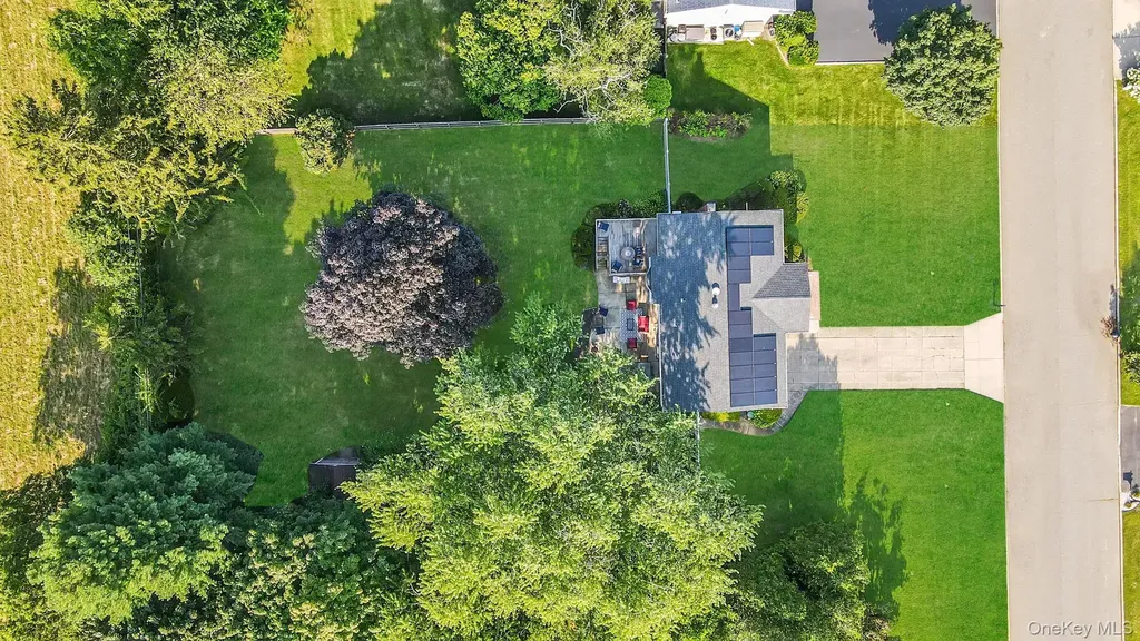 54 Peppermint Road Commack NY 11725