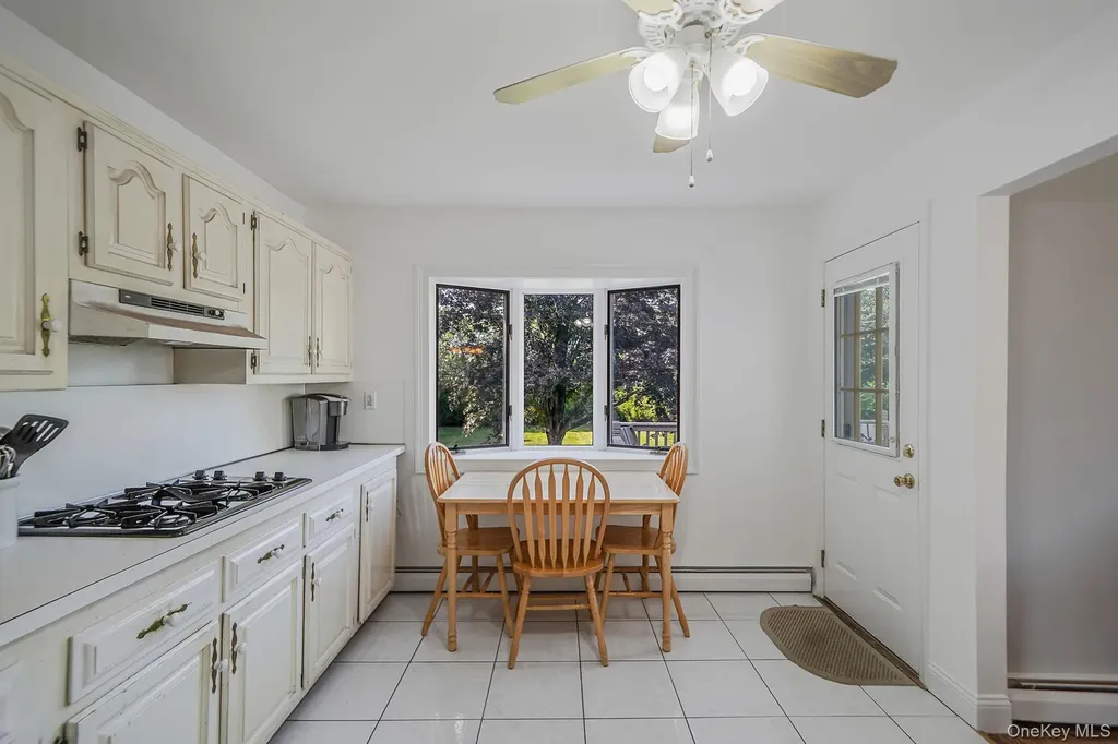 54 Peppermint Road Commack NY 11725