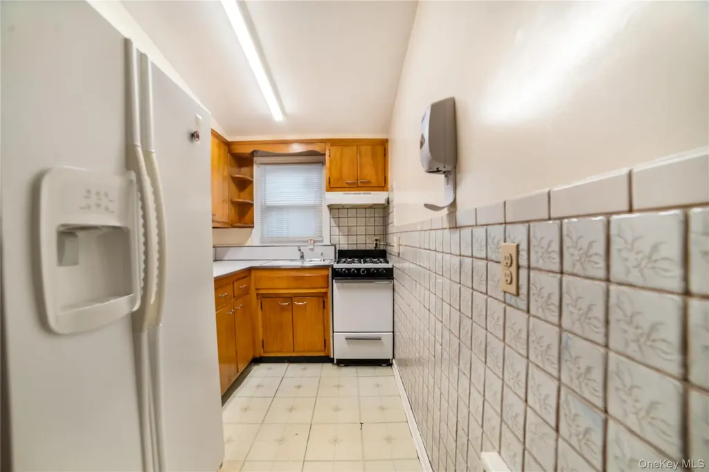 7719 252nd Street Bellerose NY 11426