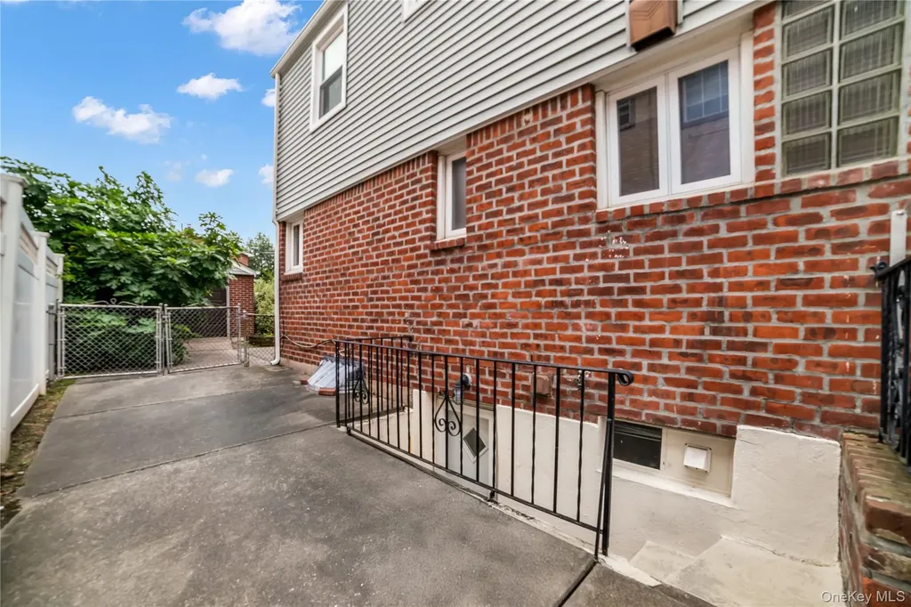 7719 252nd Street Bellerose NY 11426
