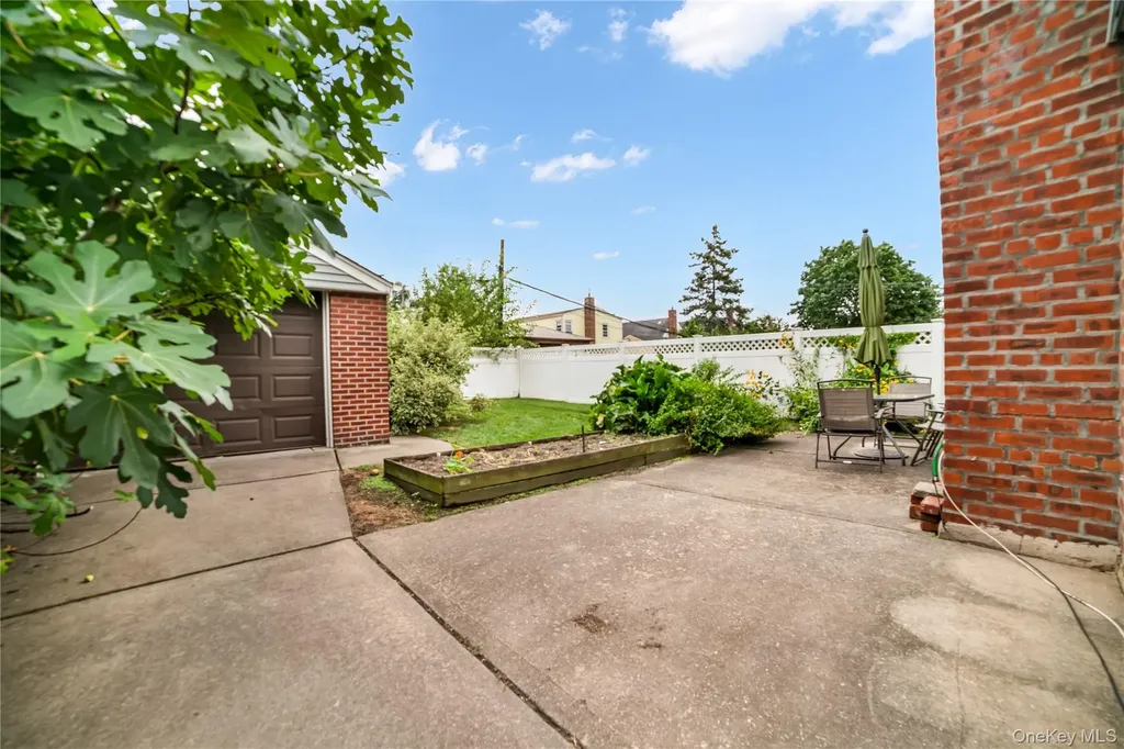 7719 252nd Street Bellerose NY 11426