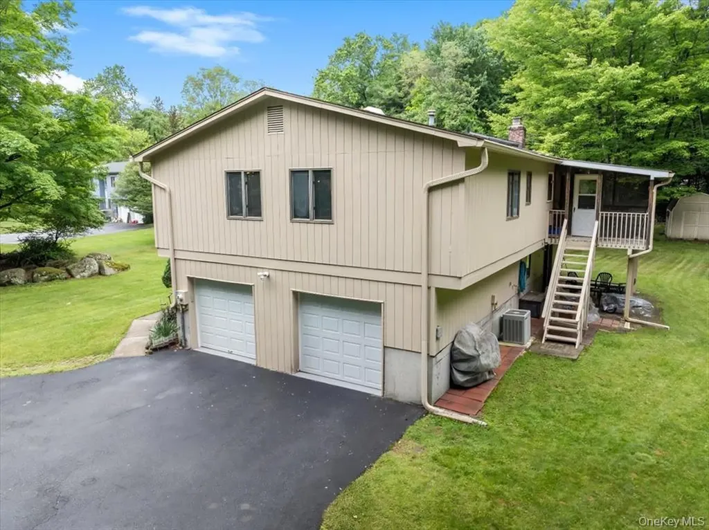 60 Smith Hill Road Airmont NY 10952