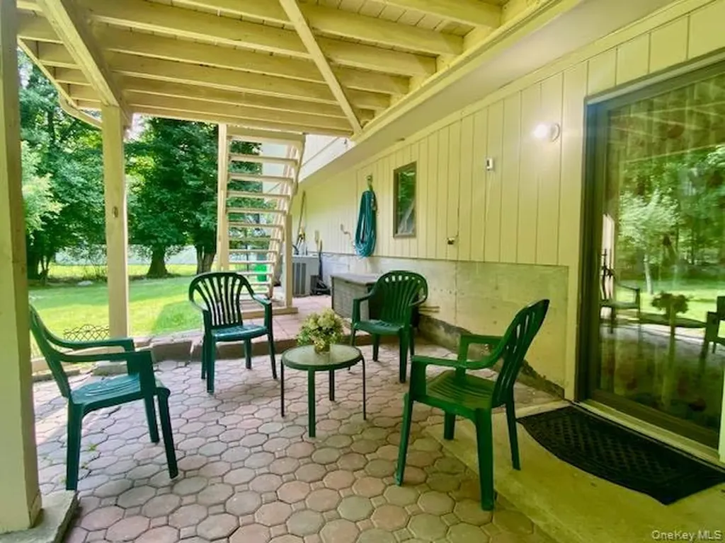 60 Smith Hill Road Airmont NY 10952