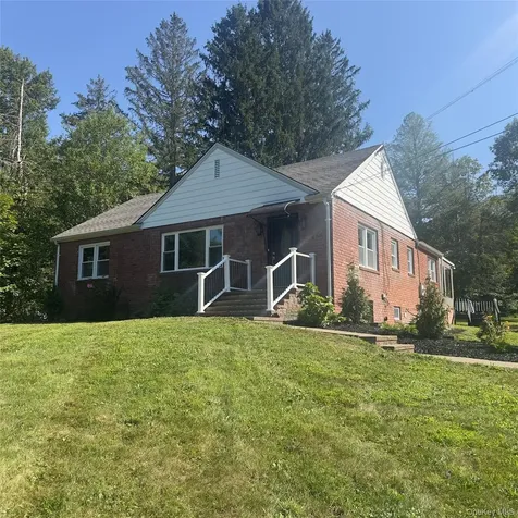 244 Overlook Road Poughkeepsie NY 12603