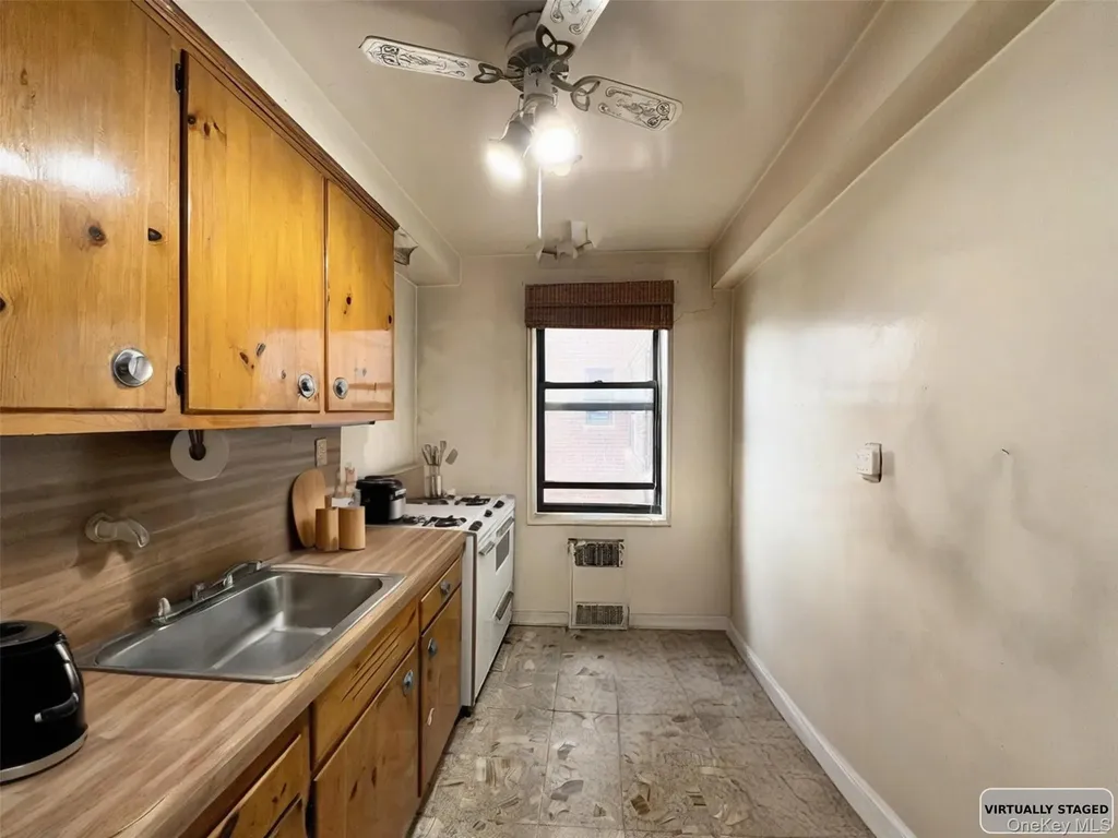 142-21 26th Avenue Flushing NY 11354
