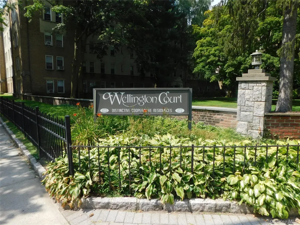 472 Gramatan Avenue Mount Vernon NY 10552