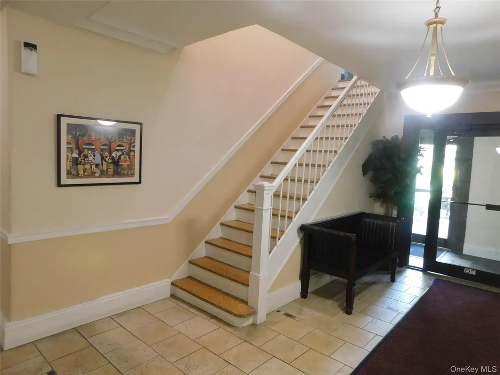 472 Gramatan Avenue Mount Vernon NY 10552