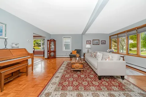 118 Linden Street Bellmore NY 11710
