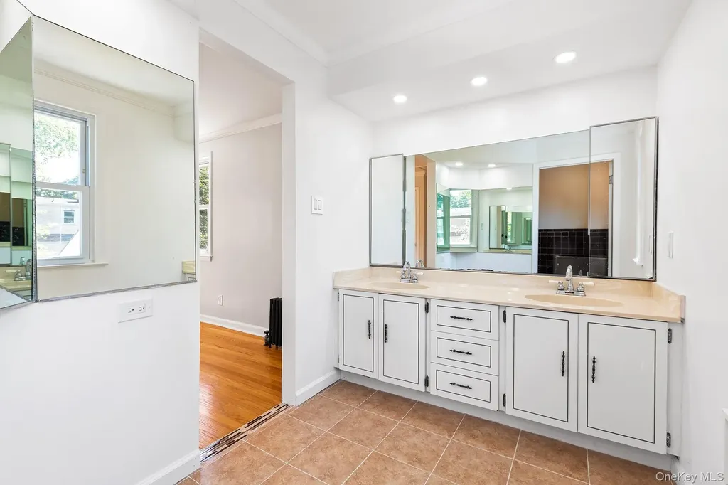 19 Florence Avenue White Plains NY 10607