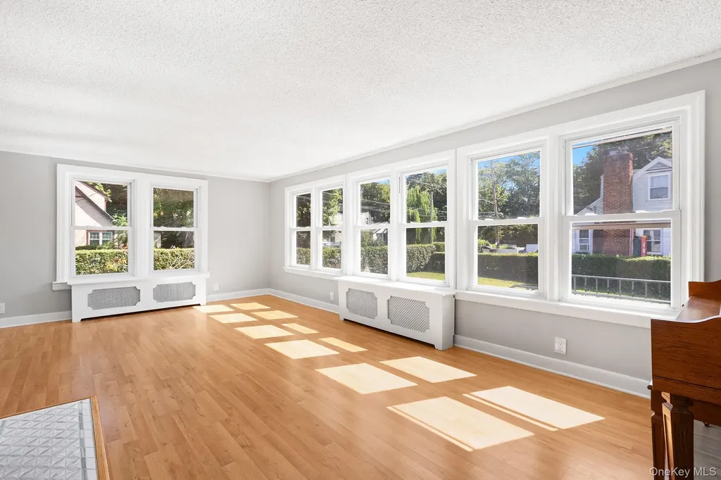 19 Florence Avenue White Plains NY 10607