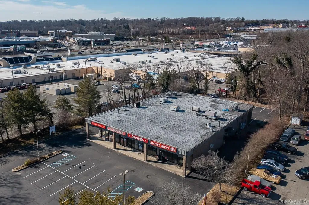 27 Middletown Nanuet NY 10954