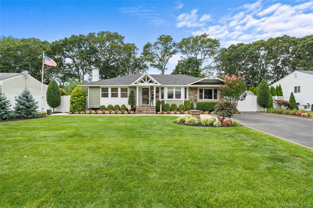 80 Otis Road Islip Terrace NY 11752