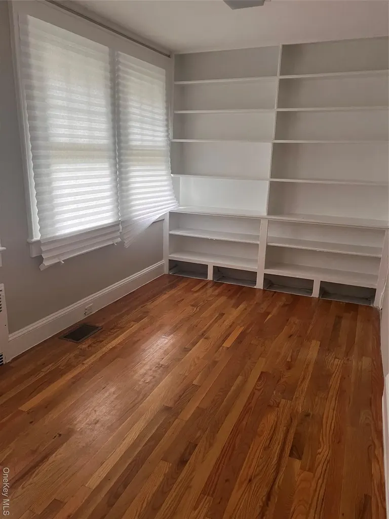 75 Locust Avenue Cedarhurst NY 11516