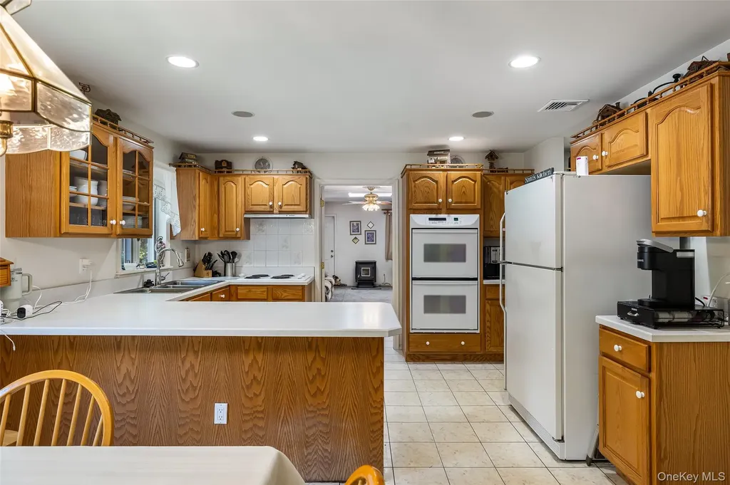 167 Farm Road E Wading River NY 11792