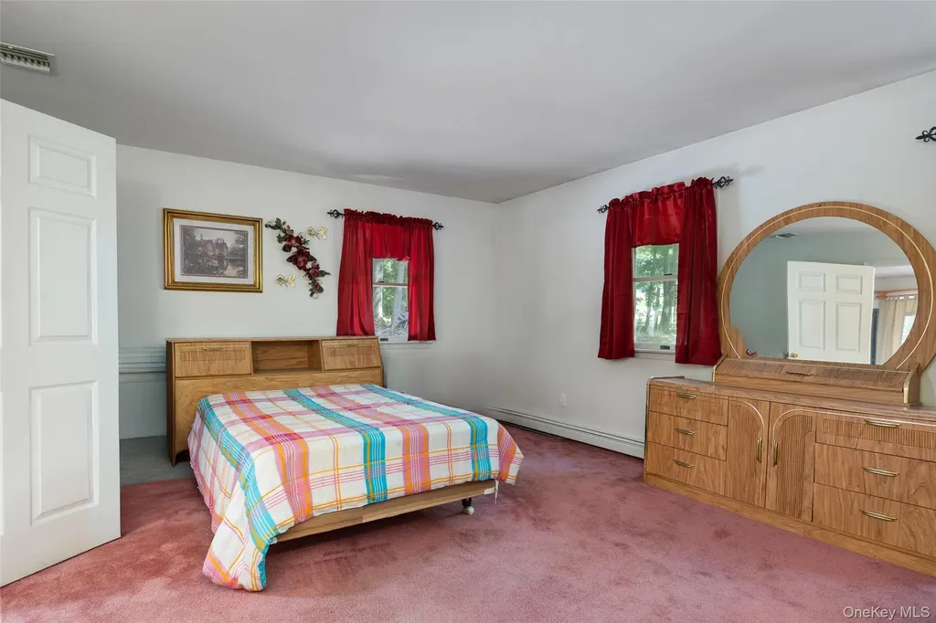 167 Farm Road E Wading River NY 11792