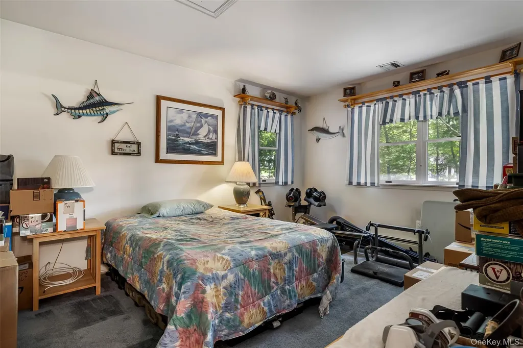 167 Farm Road E Wading River NY 11792