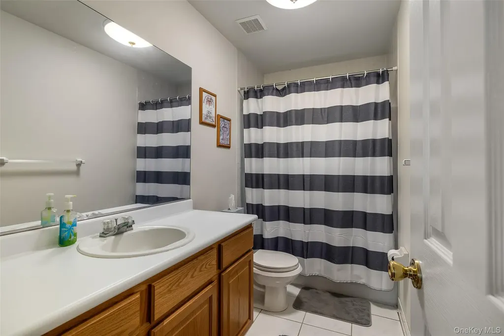 167 Farm Road E Wading River NY 11792