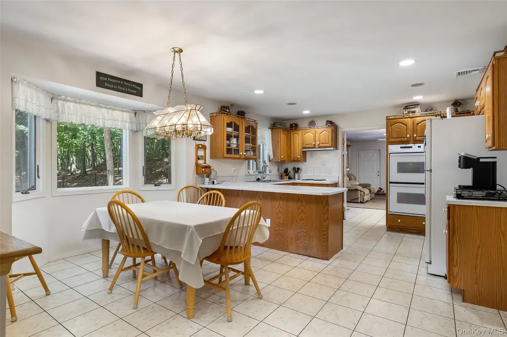 167 Farm Road E Wading River NY 11792