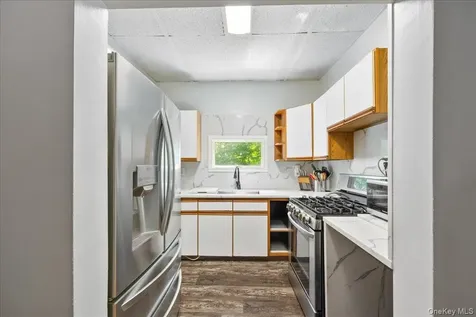 398 E Main Street Jefferson Valley NY 10535