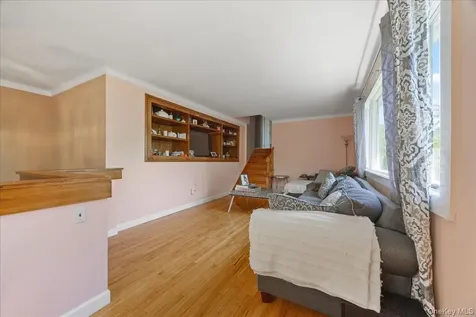 398 E Main Street Jefferson Valley NY 10535