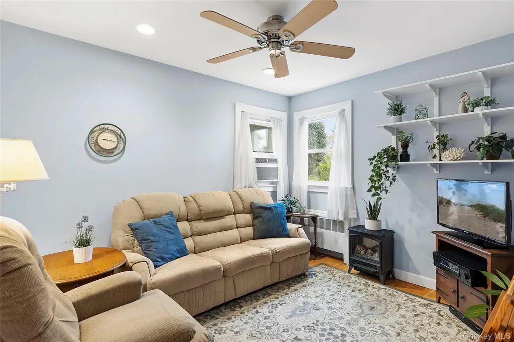 222 Half Hollow Road Deer Park NY 11729