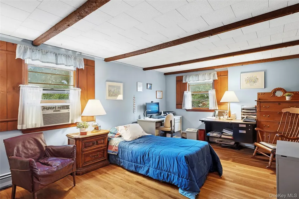 222 Half Hollow Road Deer Park NY 11729