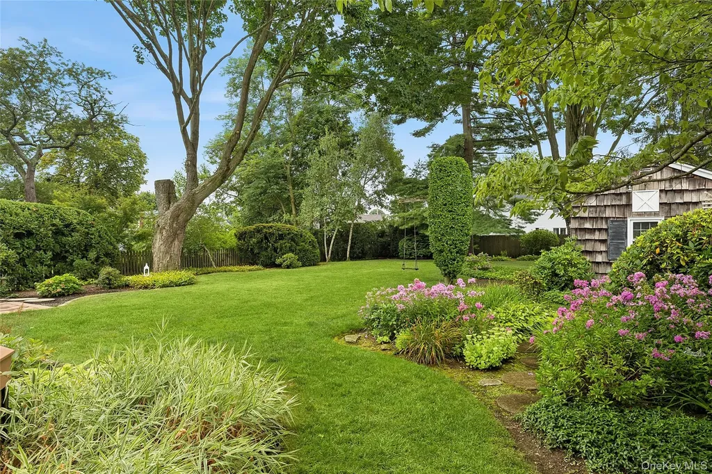 222 Half Hollow Road Deer Park NY 11729