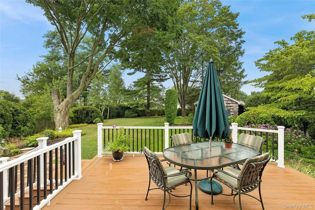222 Half Hollow Road Deer Park NY 11729