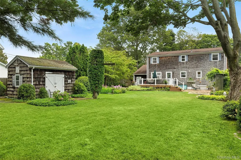 222 Half Hollow Road Deer Park NY 11729