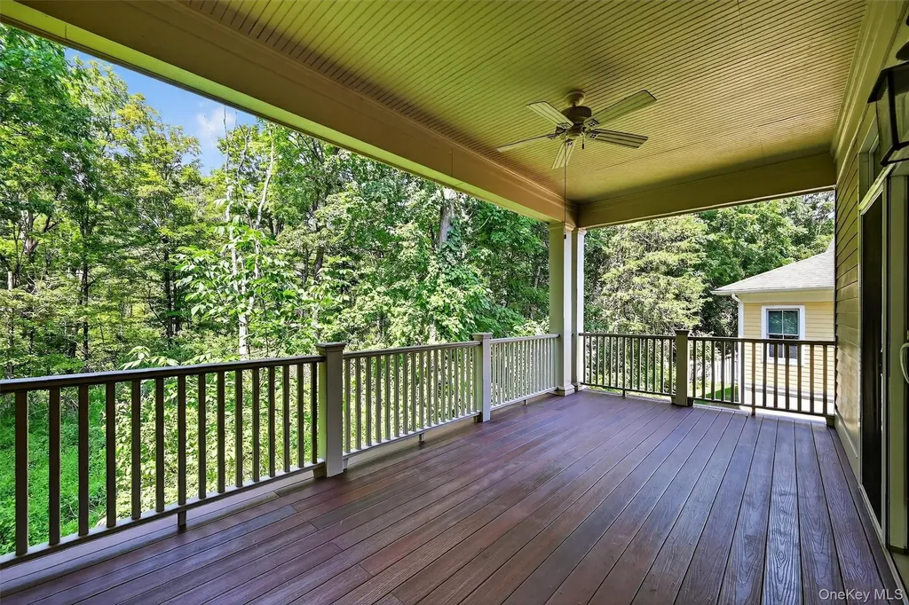 5 Mistucky Circle Warwick NY 10990