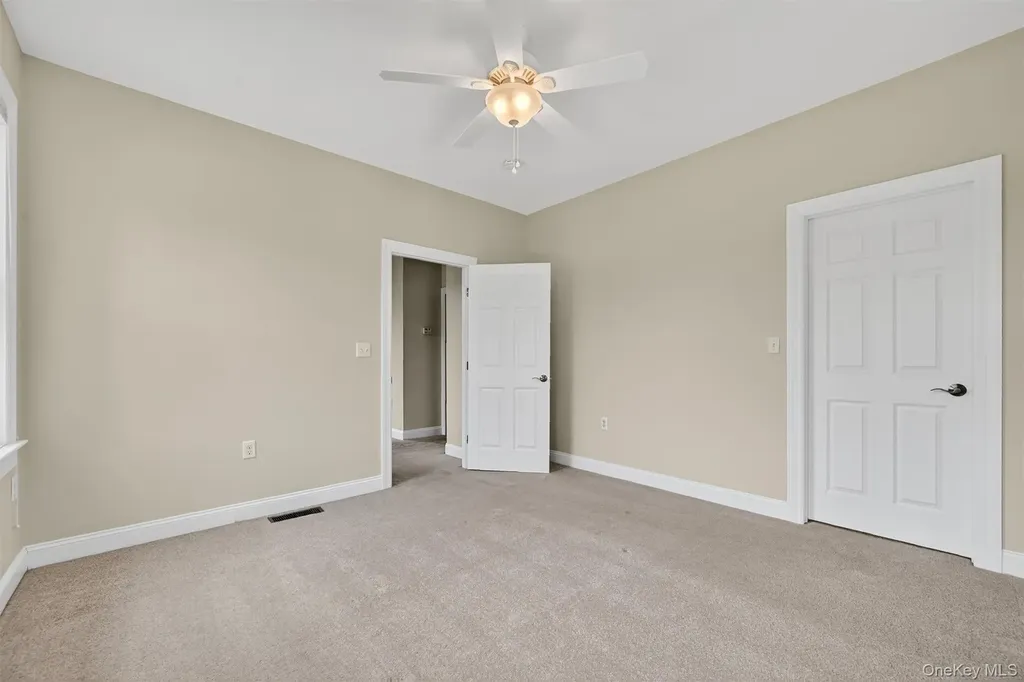 5 Mistucky Circle Warwick NY 10990