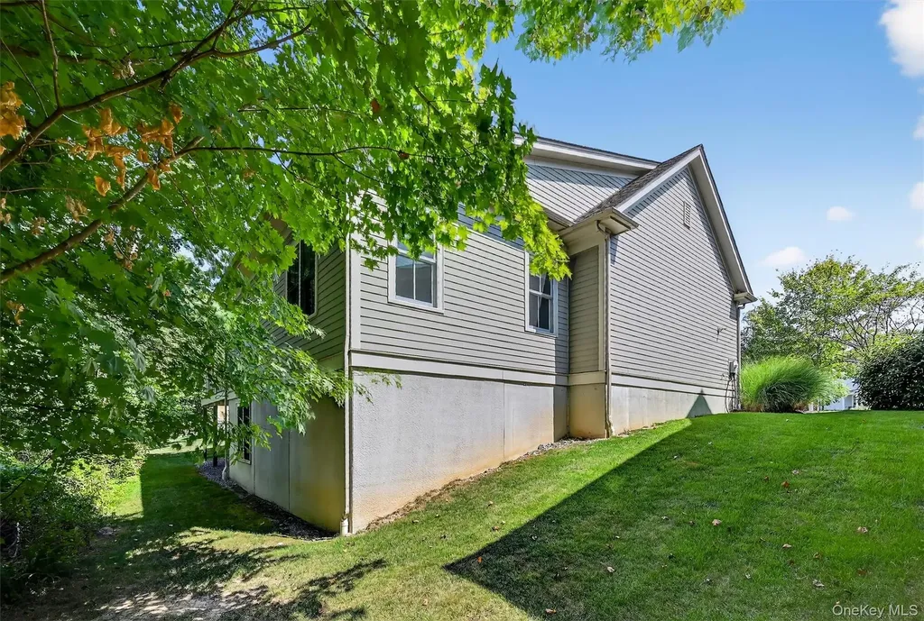5 Mistucky Circle Warwick NY 10990