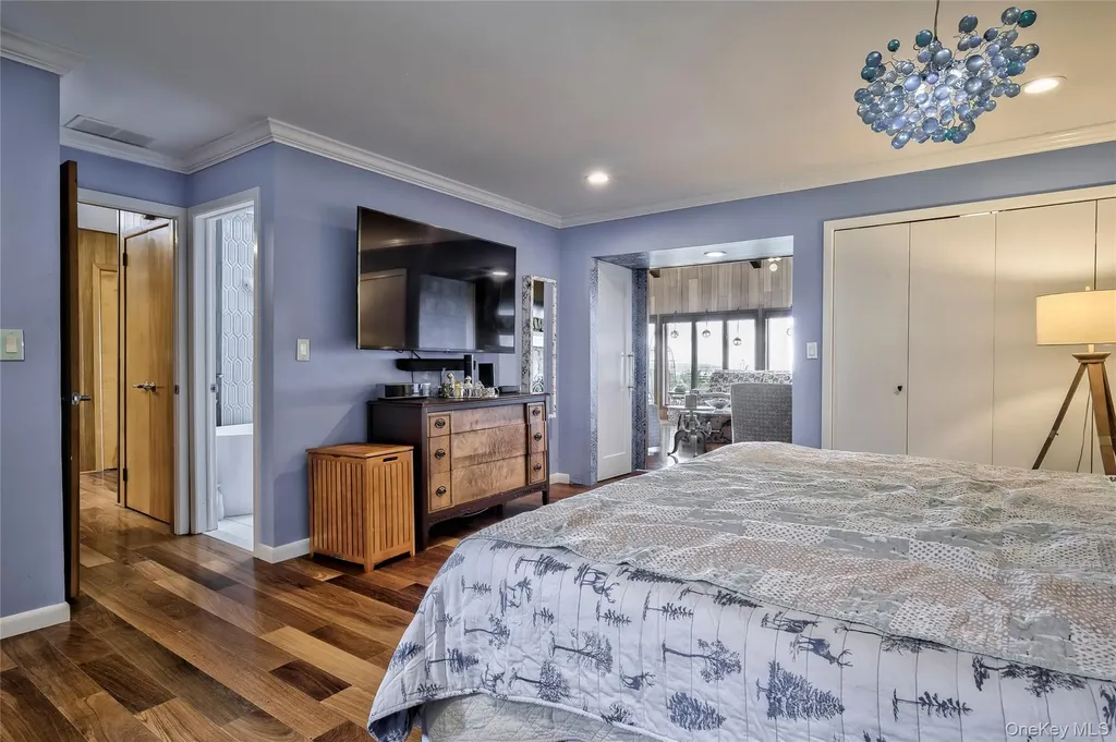 14 Mariners Lane Northport NY 11768