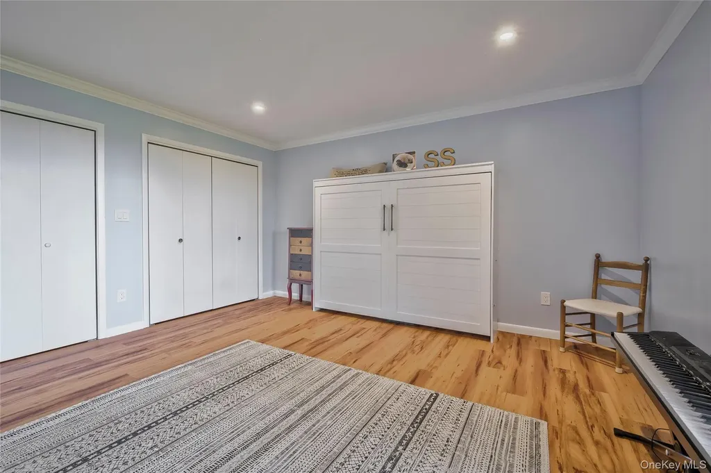 14 Mariners Lane Northport NY 11768