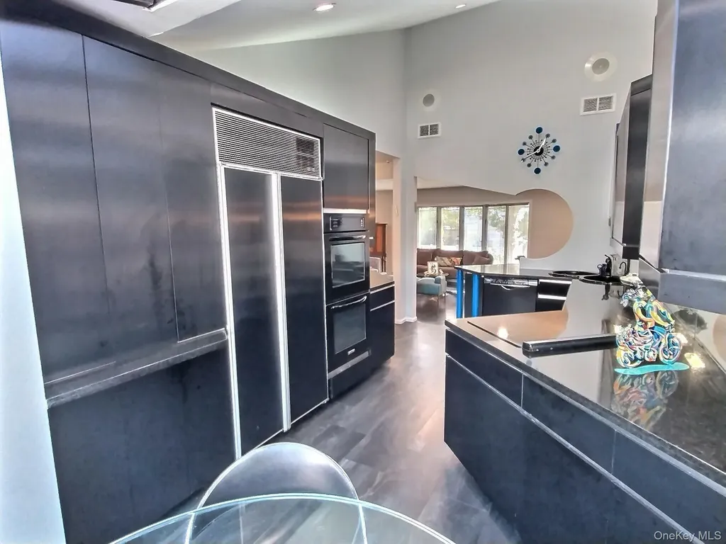 417 Bunker Drive Oceanside NY 11572