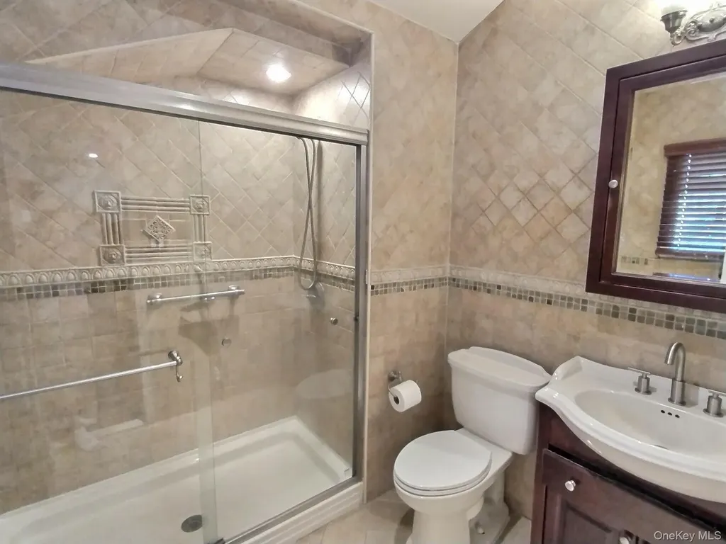 417 Bunker Drive Oceanside NY 11572