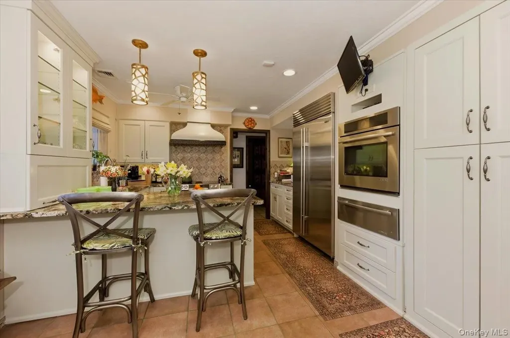 50 Cedar Lane Babylon NY 11702