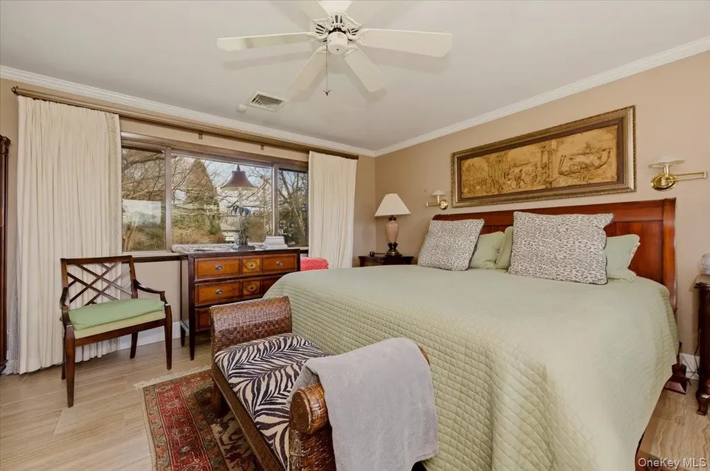 50 Cedar Lane Babylon NY 11702
