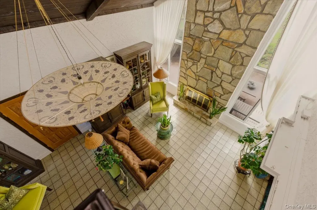 50 Cedar Lane Babylon NY 11702