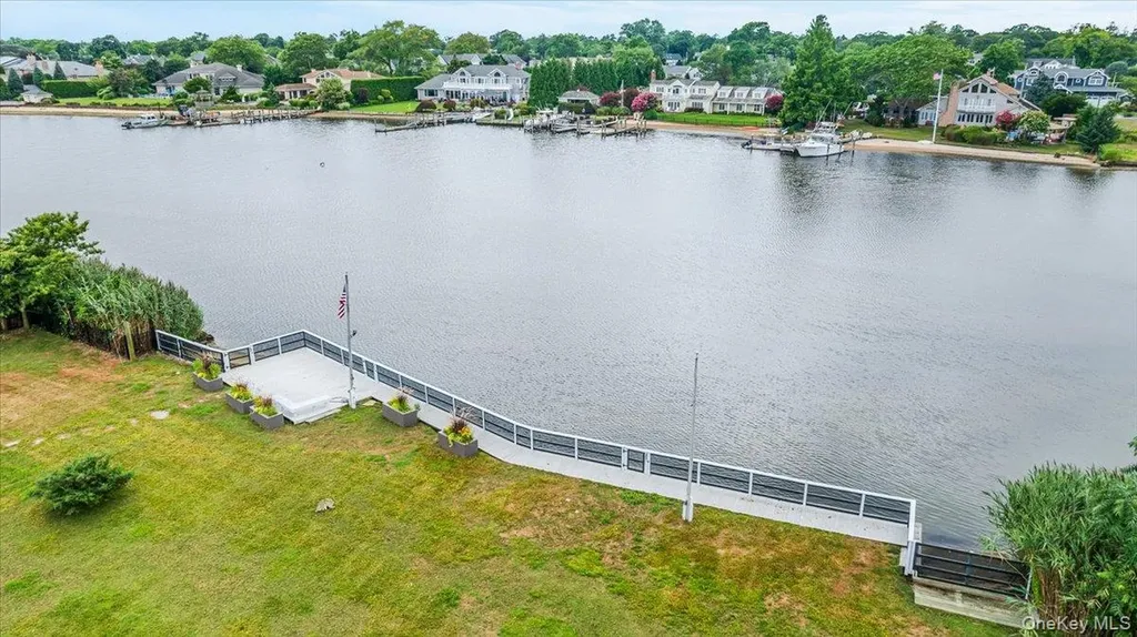 50 Cedar Lane Babylon NY 11702
