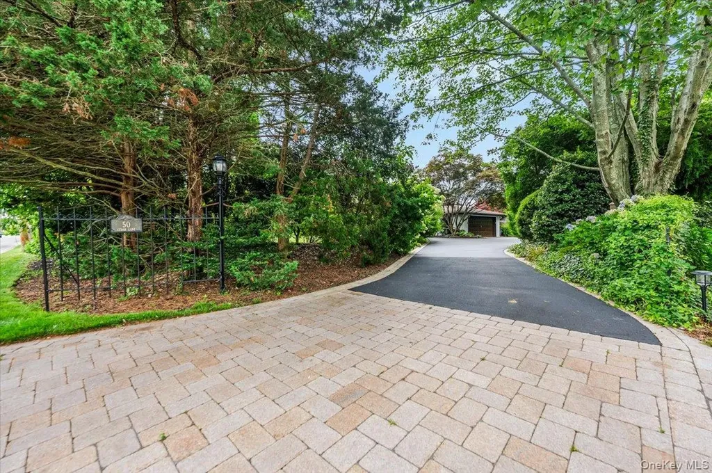 50 Cedar Lane Babylon NY 11702