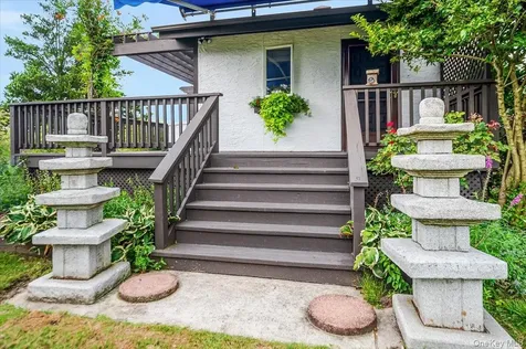 50 Cedar Lane Babylon NY 11702