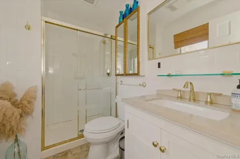 50 Cedar Lane Babylon NY 11702