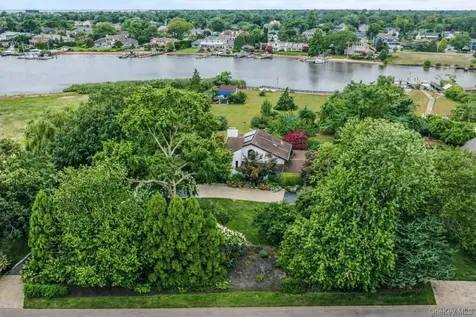 50 Cedar Lane Babylon NY 11702