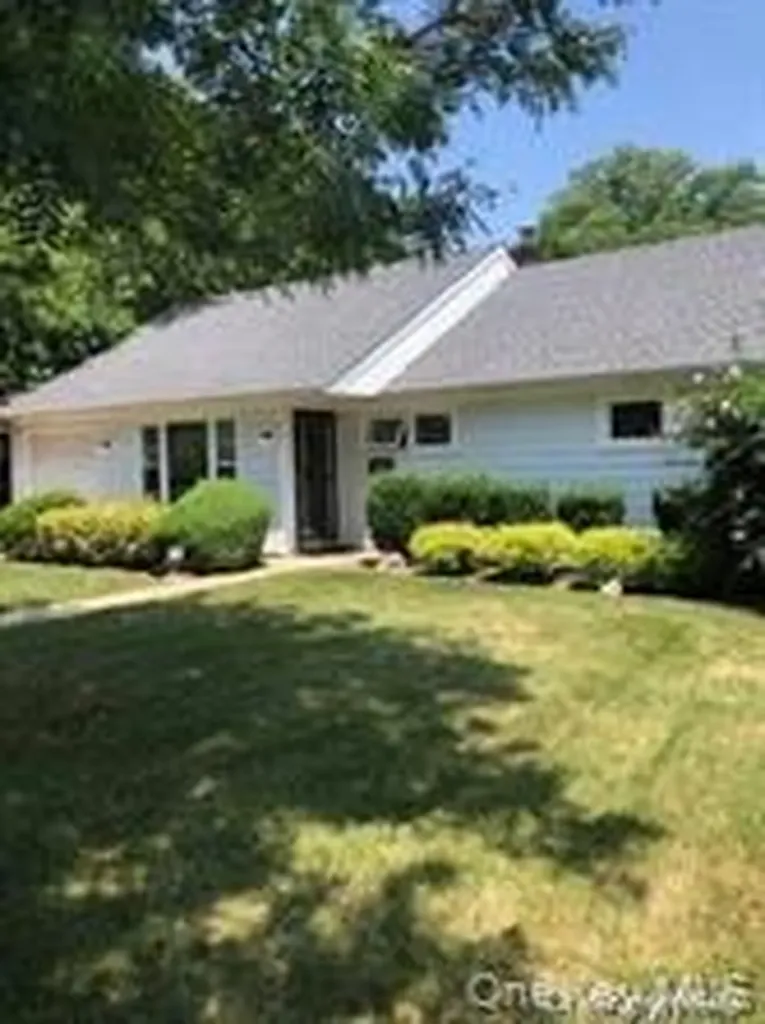531 S Oyster Bay Road Plainview NY 11803