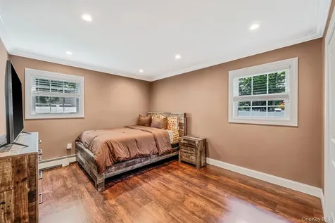 10 Woodbine Street Coram NY 11727