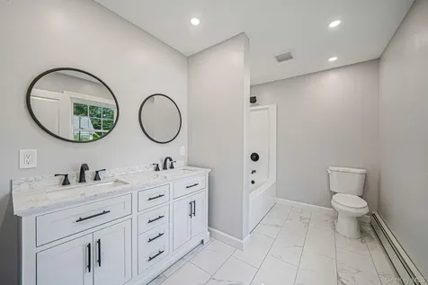 10 Woodbine Street Coram NY 11727