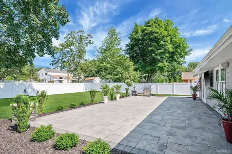10 Woodbine Street Coram NY 11727