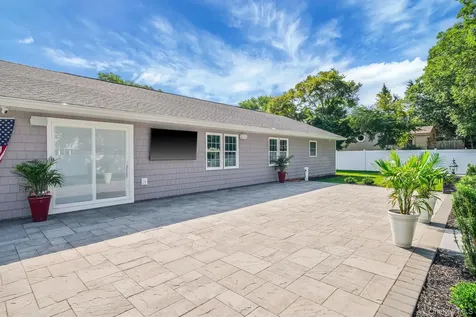 10 Woodbine Street Coram NY 11727