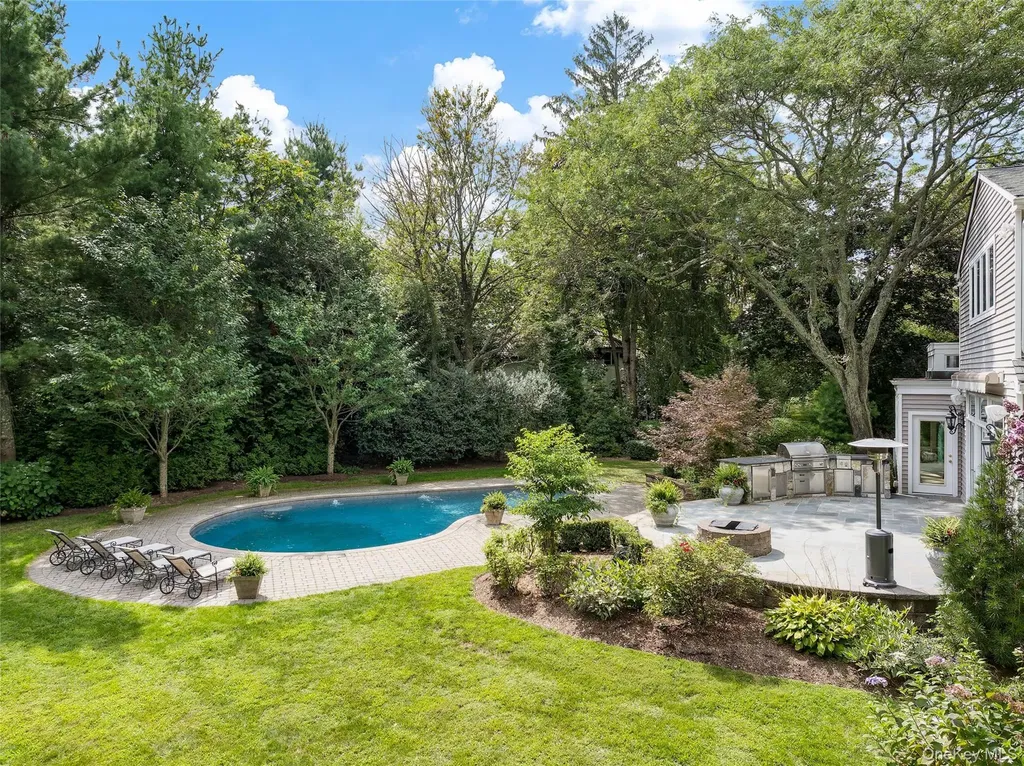 39 Rigene Road Harrison NY 10528
